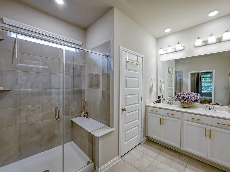7099 Silverleaf Oak St — Photo 15