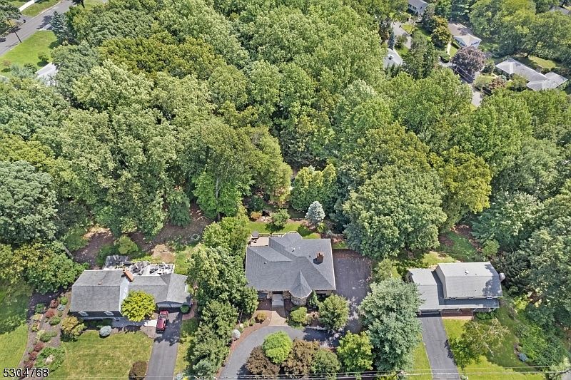 1st image of 50 Leamoor Dr
