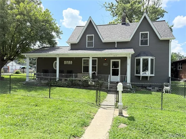 413 N Vine St, O'Fallon, IL 62269