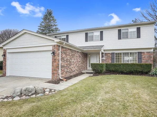 3649 Wakefield Dr, Troy, MI 48083