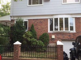4008 195th St, Flushing, NY 11358