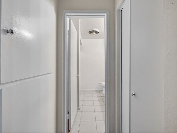 5th image of 576 N Bellflower Blvd Unit 101