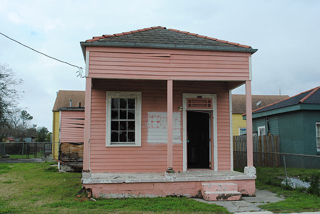 2nd image of 732 Flood St