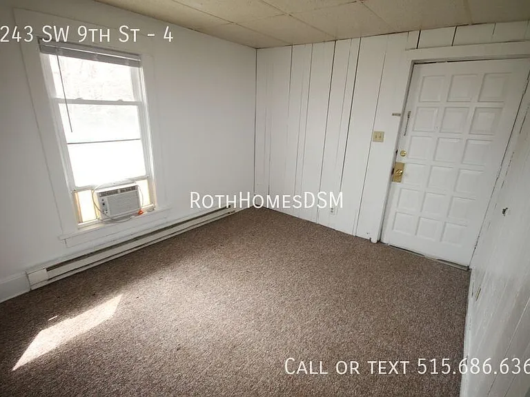 2243 SW 9th St #4 — Photo 5