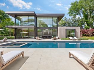 176 Halsey Neck Ln, Southampton, NY 11968