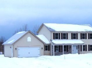 845 Bannerwood Dr, Webster, NY 14580