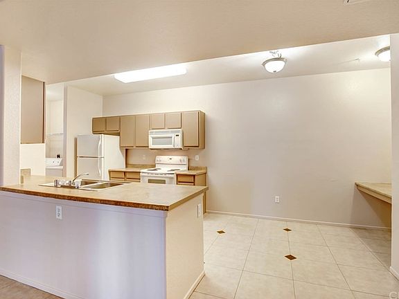 5th image of 24909 Madison Ave Unit 2313