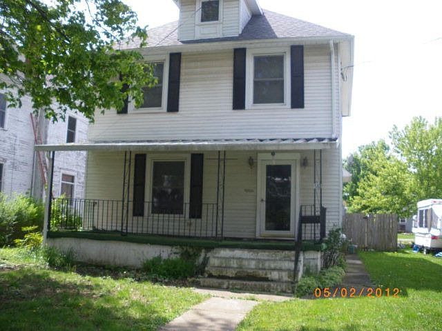 1st image of 581 Pearl St