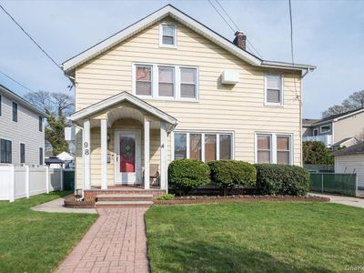 98 Melrose Avenue, Lynbrook, NY, 11563
