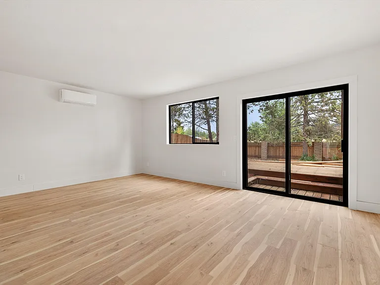 Bonus / flex room
