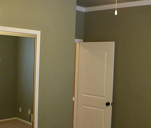 3rd image of 472 Seele St APT 8