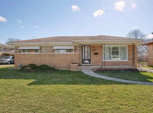 29300 Geraldine Dr, Warren, MI 48093