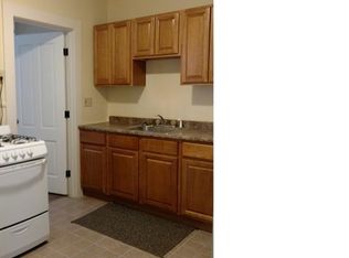 84 Maple St, Springfield, MA 01105