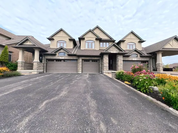 160 Oak Park Dr, Waterloo, ON N2K 0B3