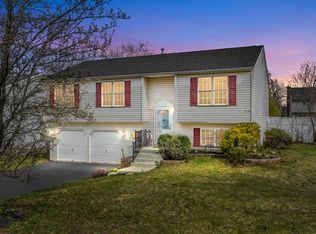 4377 Hillside Rd, Reading, PA 19606