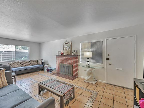 3rd image of 3550 Alden Way APT 21