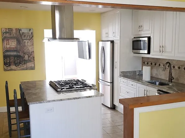 279 Osgood St, North Andover, MA 01845