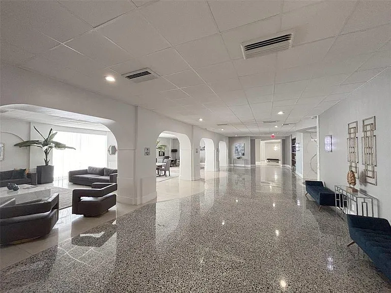 3140 S Ocean Dr #809 — Photo 20