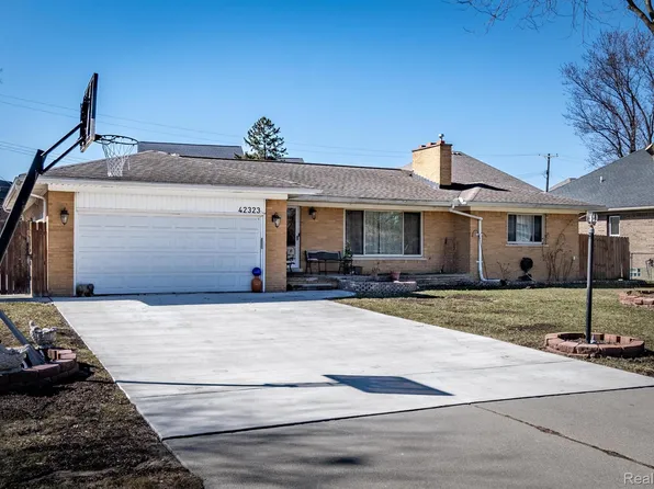 42323 Tessmer Dr, Sterling Heights, MI 48314