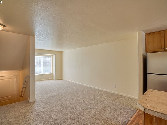 2nd image of 6105 NE 34th St