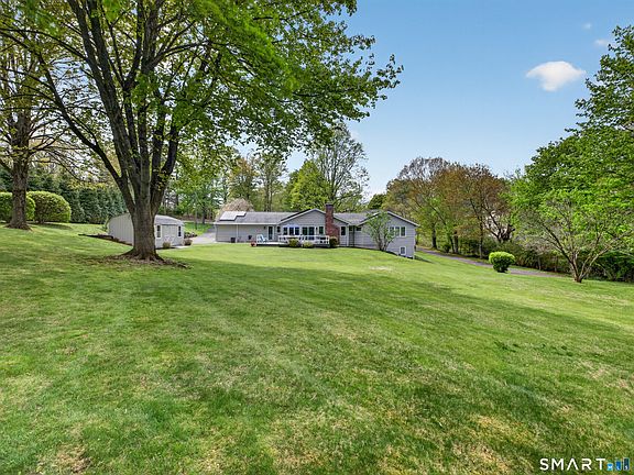 2nd image of 4401 Ridge Road