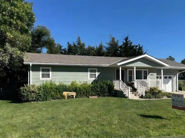 515 W E St, Phillipsburg, KS 67661