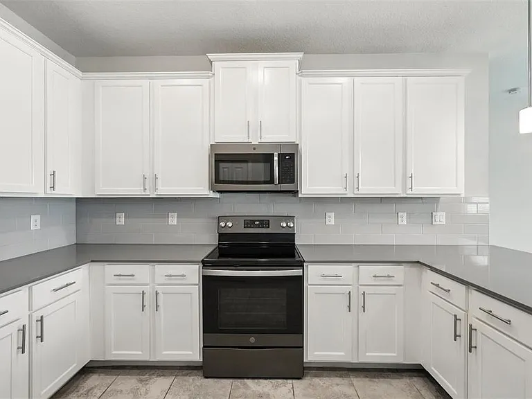 9944 Red Eagle Dr — Photo 14
