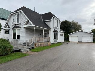 412 Maple St, Sault Sainte Marie, MI 49783