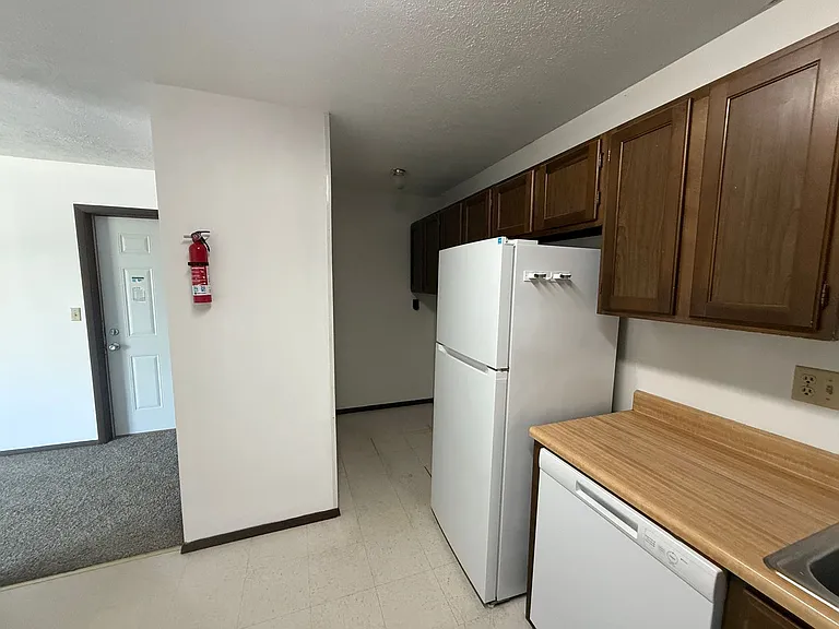 5009 Keller Apartments — Photo 7