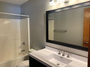 4523 Manor Park Dr NW, Rochester, MN 55901