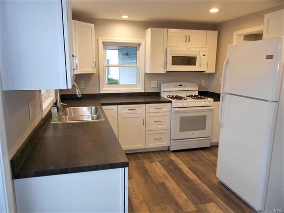 5th image of 114 Rockland Dr