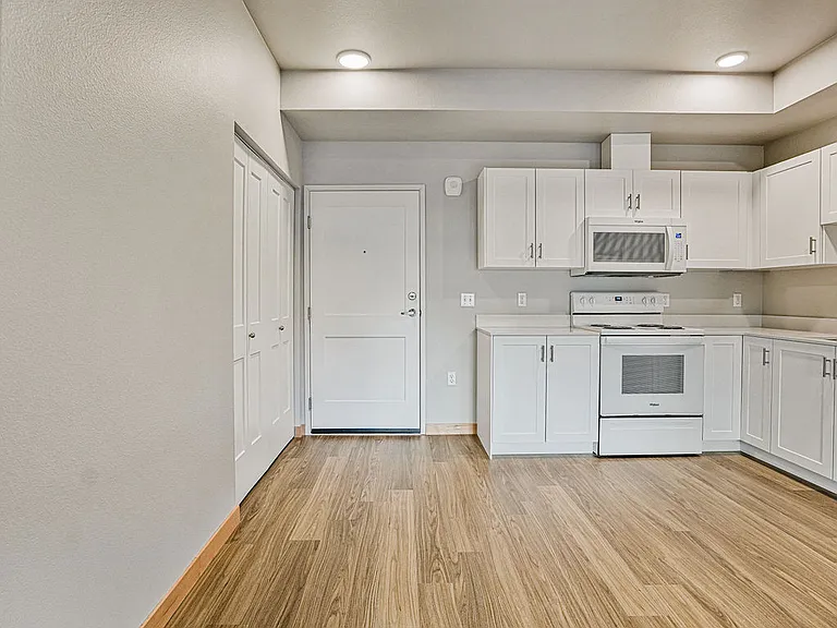 Shadow Creek Apartments — Photo 60