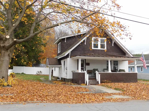 4 Lincoln Street, Springfield, VT 05156