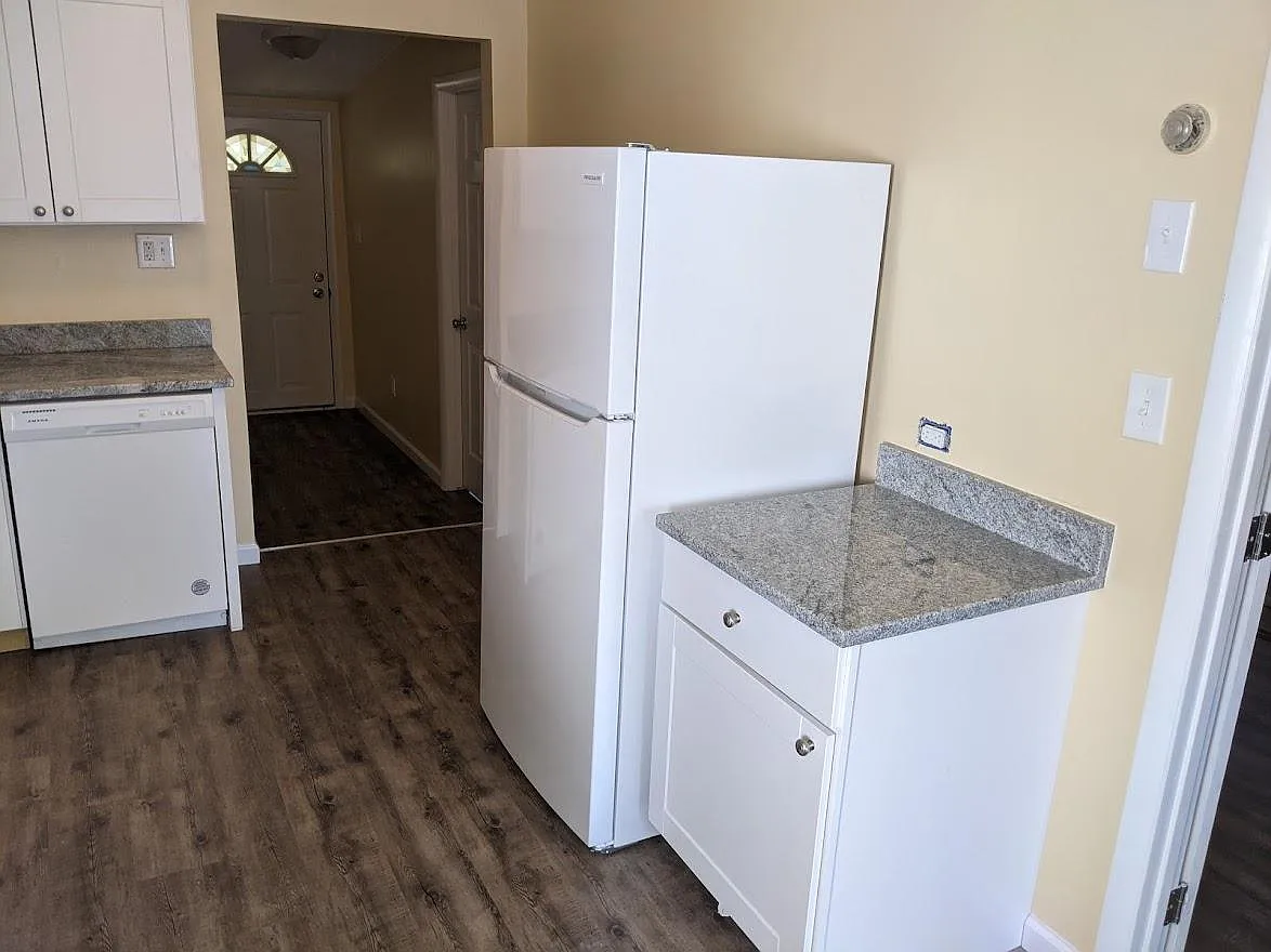 15 Woodland Ave — Photo 4
