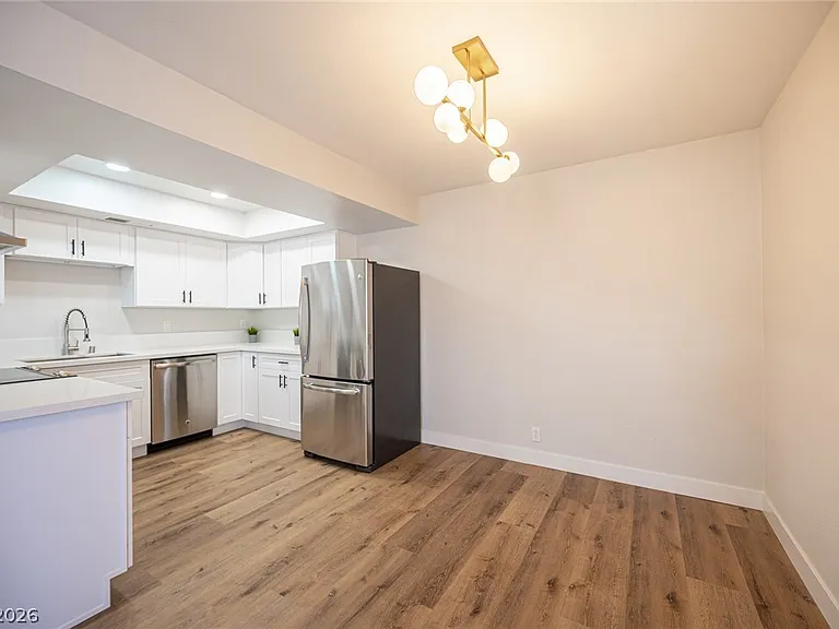 3720 Snorkel Cir #D — Photo 6