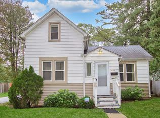 2022 Melrose Ave, Waukegan, IL 60085