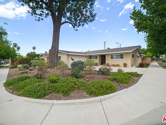 2nd image of 7827 Ampere Ave