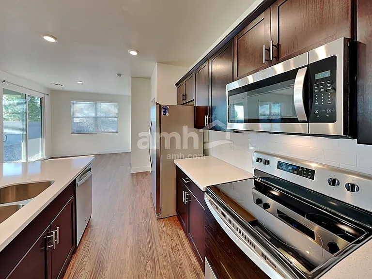 23126 E Camacho Rd — Photo 2