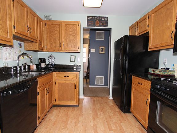 2nd image of 403 Covington Pl #403