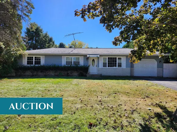 205 Alvin Cir, Beaver Dam, WI 53916