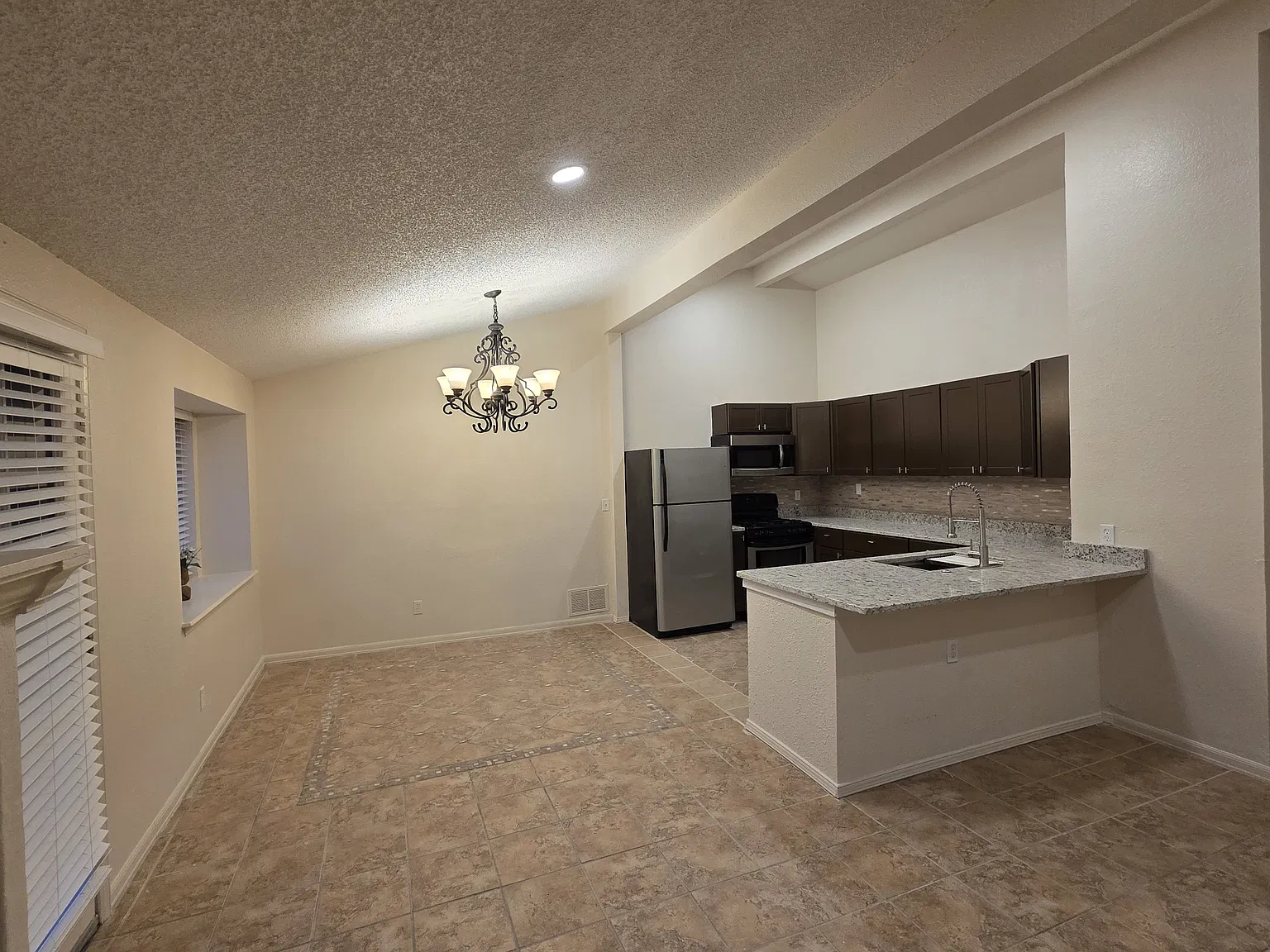 1653 Gene Torres Dr — Photo 4