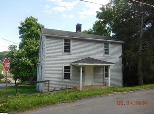 1202 Jackson St, Staunton, VA 24401