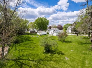 317 W CAPITOL DRIVE, Hartland, WI 53029