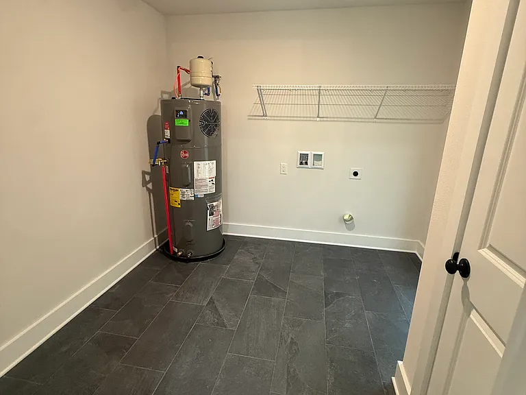 4103 E Johnson Ave #B — Photo 8