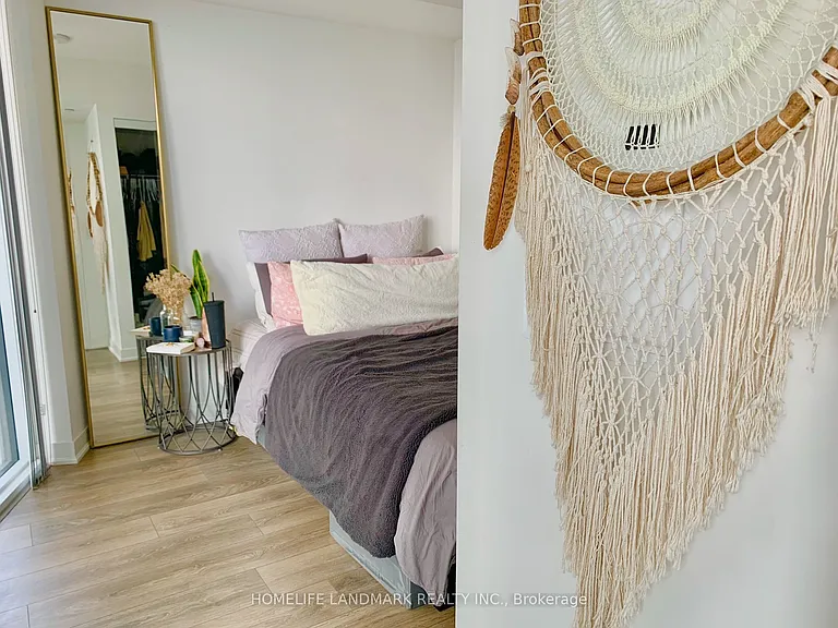 88 Harbour St #1201 — Photo 10