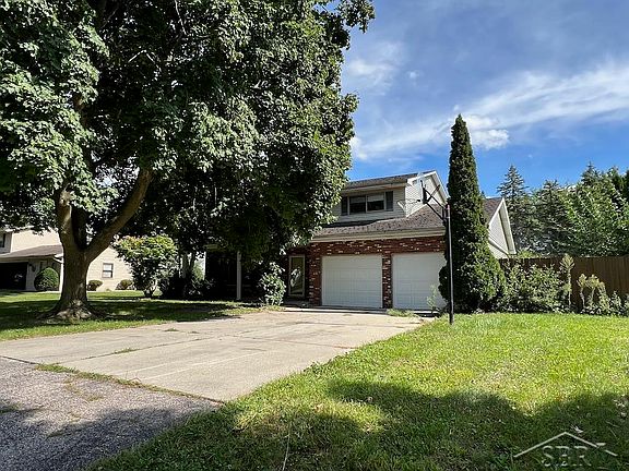 3rd image of 9481 Burning Tree Dr