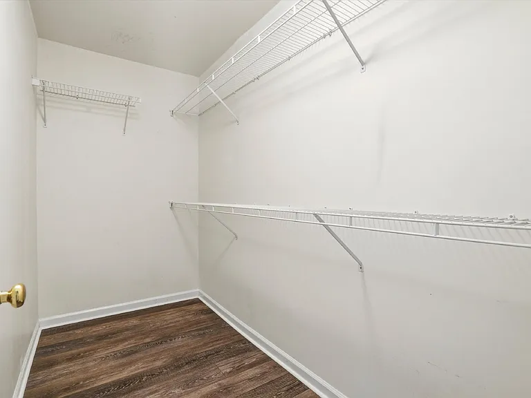 1152 Willoughby Ln — Photo 30