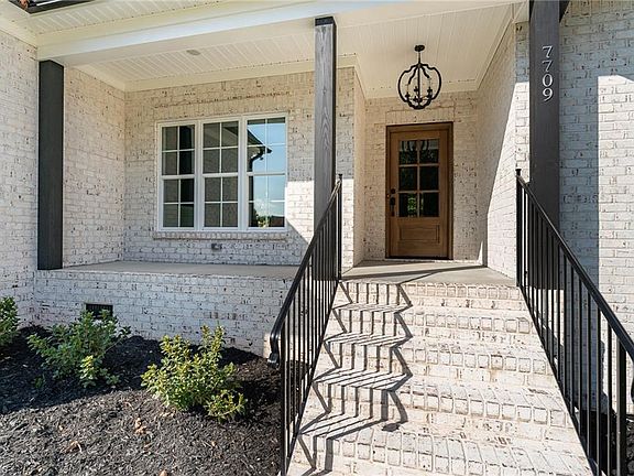 4th image of 7709 Dovefield Dr