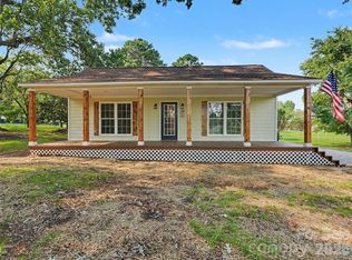410 E 16th St, Kannapolis, NC 28083