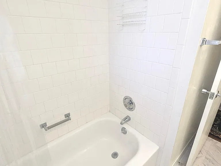 4155 Prudence Dr — Photo 19